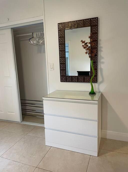 Comfortable Modern Apartment- Central Location. Μαϊάμι Εξωτερικό φωτογραφία